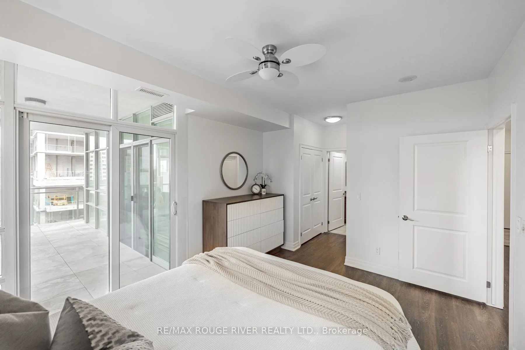 360 Pearl Street, #601