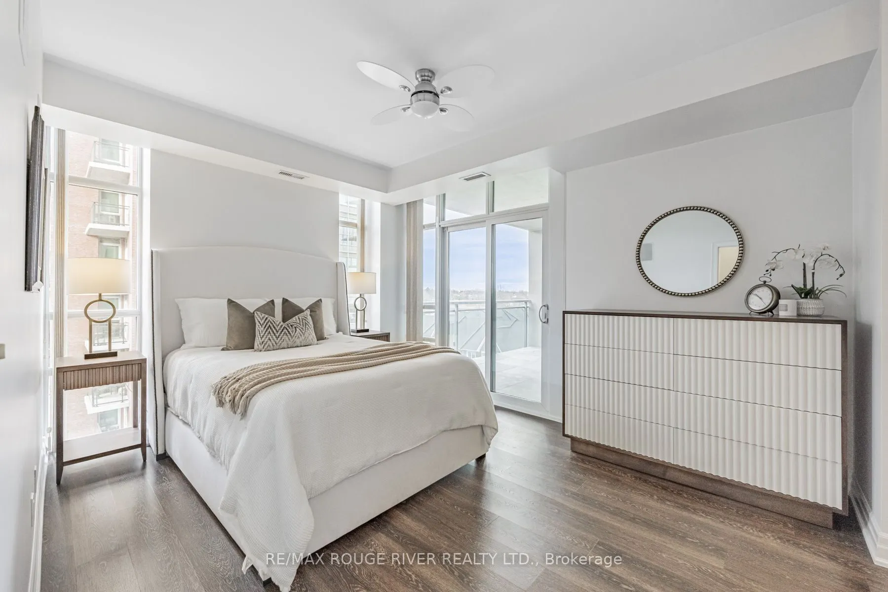 360 Pearl Street, #601