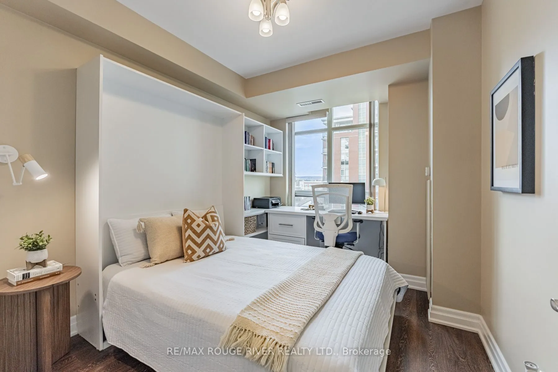 360 Pearl Street, #601