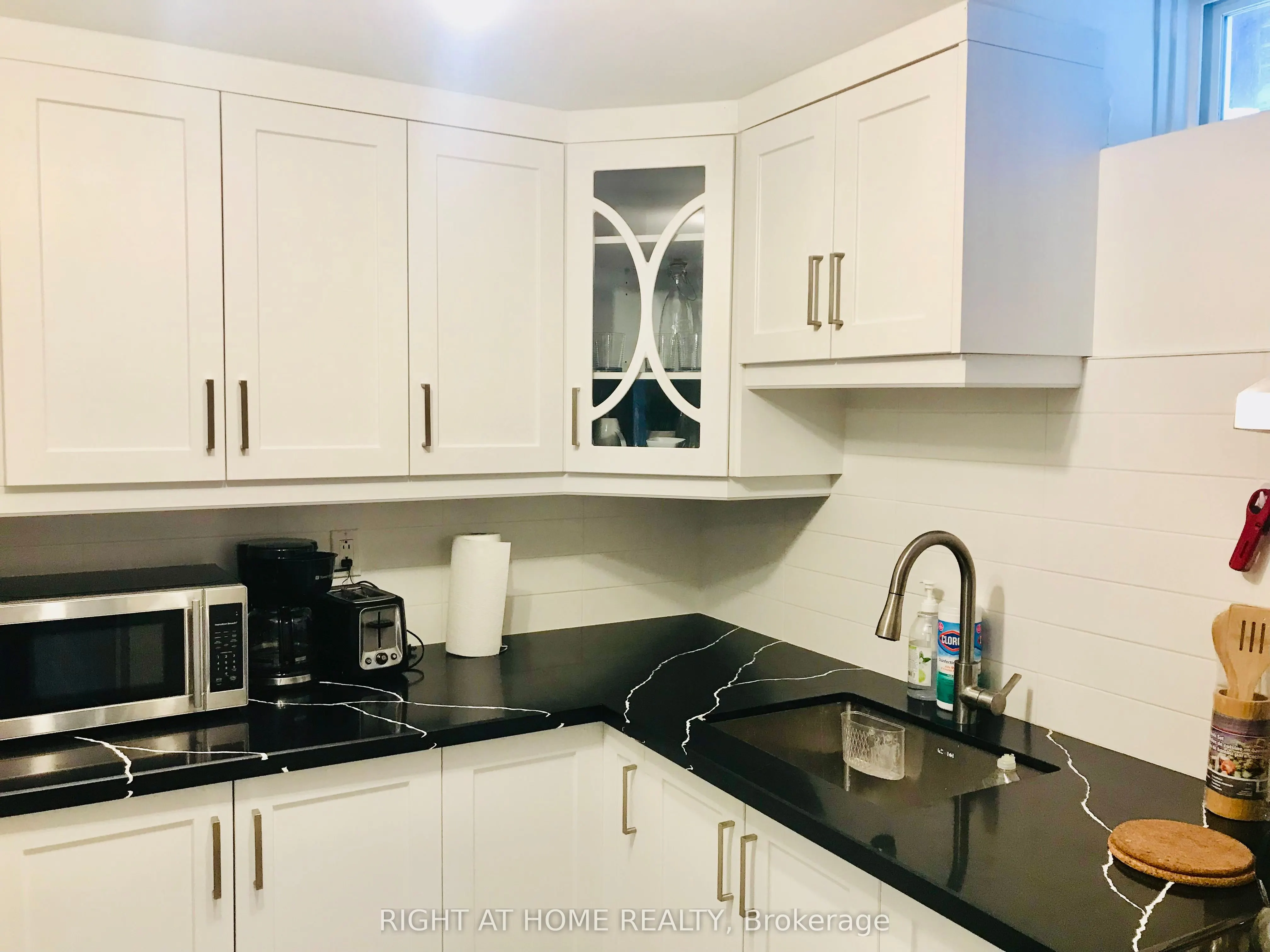 289 Laurentian Avenue, #Basement Unit