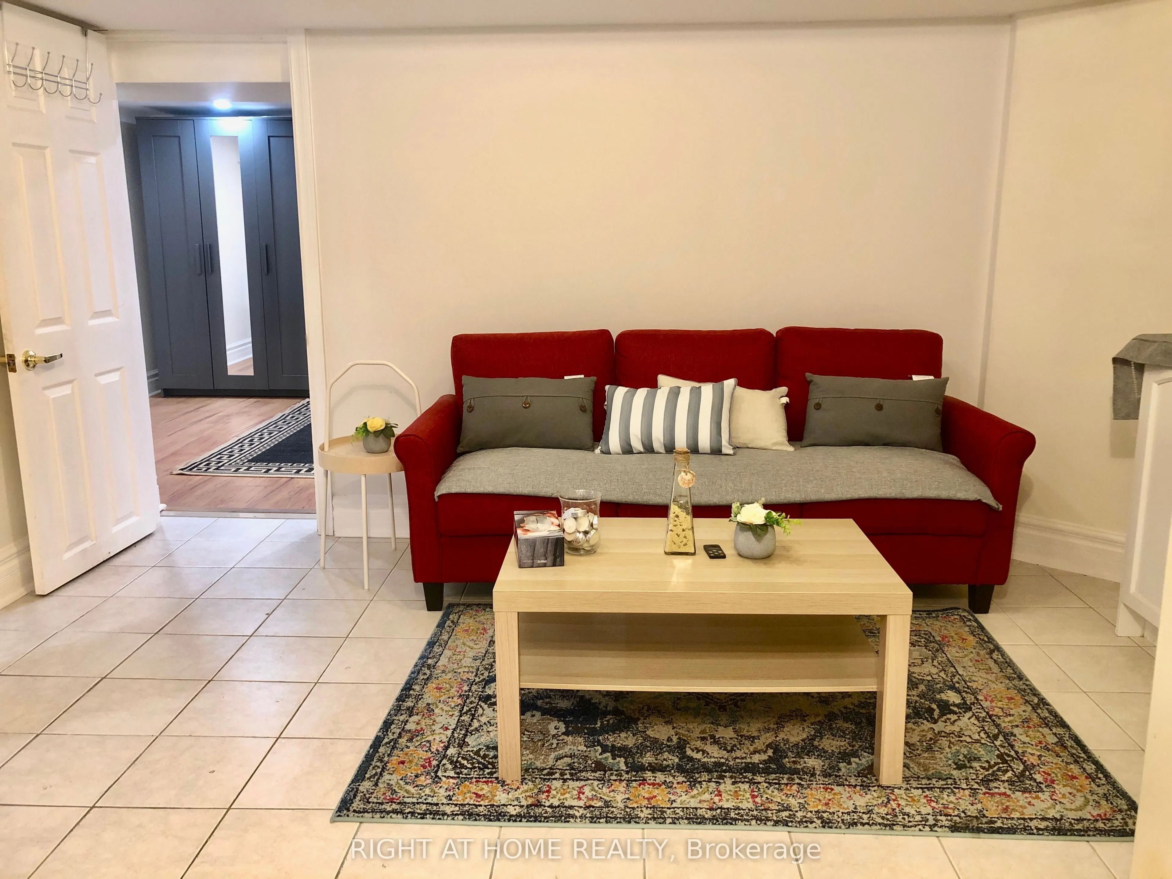 289 Laurentian Avenue, #Basement Unit