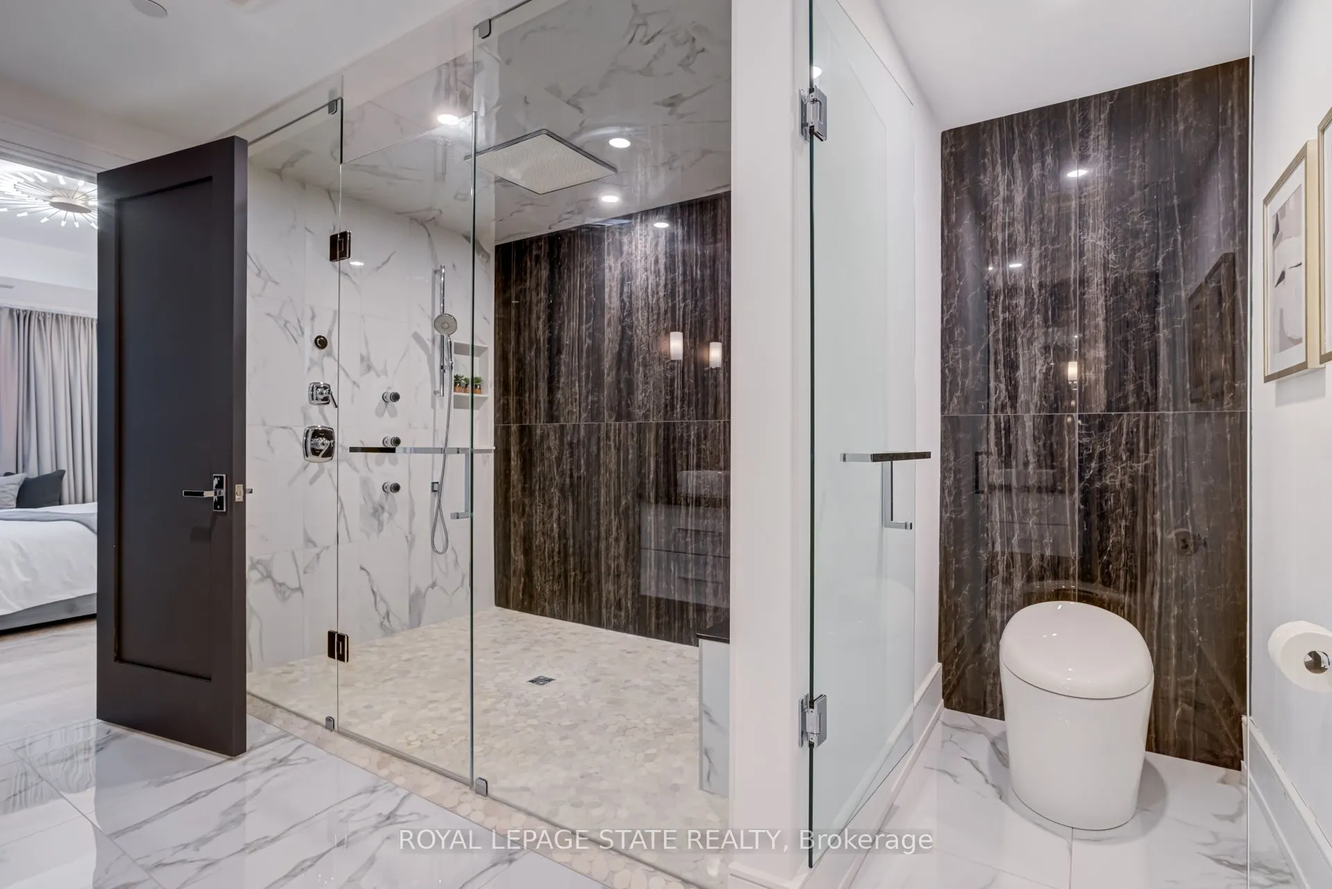 2060 Lakeshore Road, #308