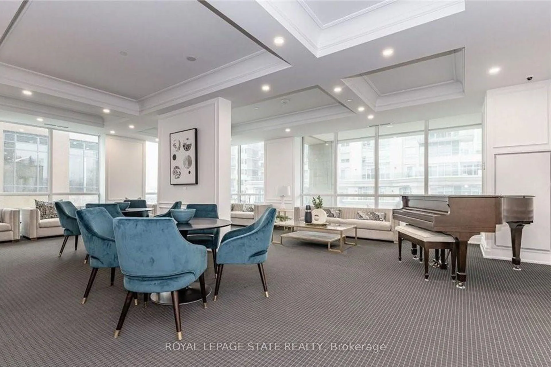 2060 Lakeshore Road, #308