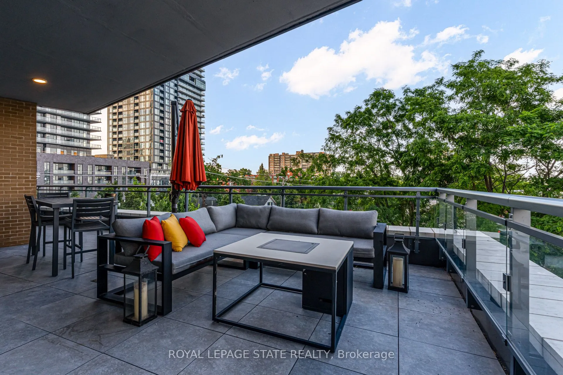 2060 Lakeshore Road, #308