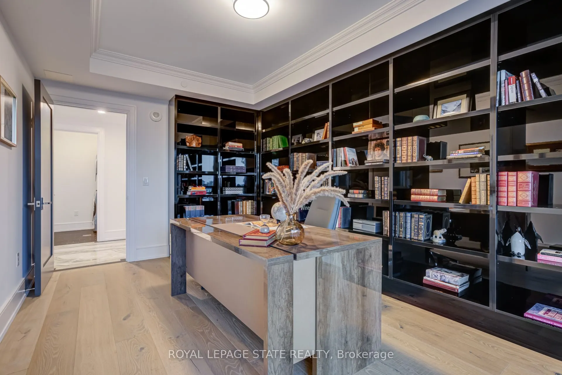 2060 Lakeshore Road, #308