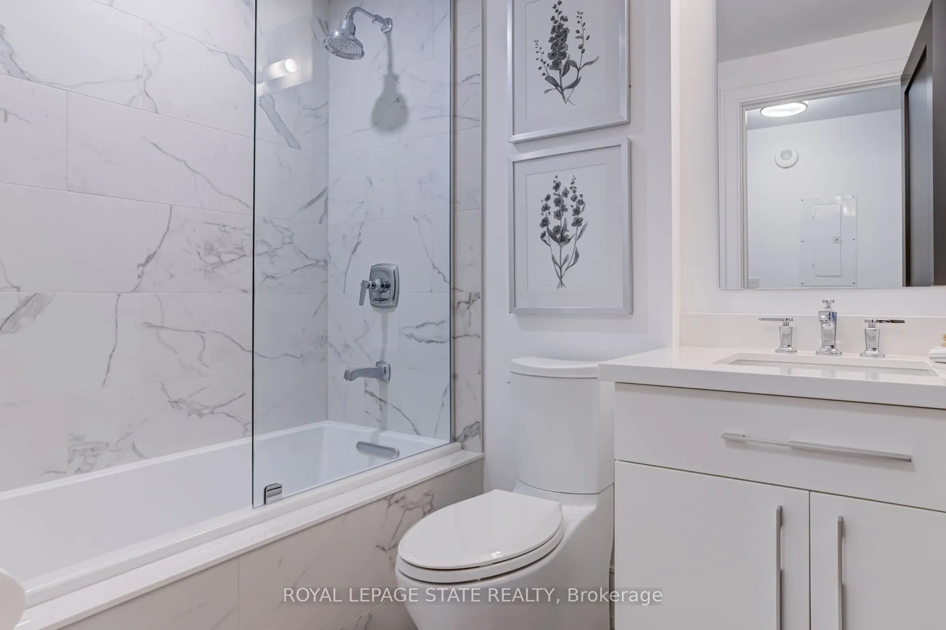 2060 Lakeshore Road, #308