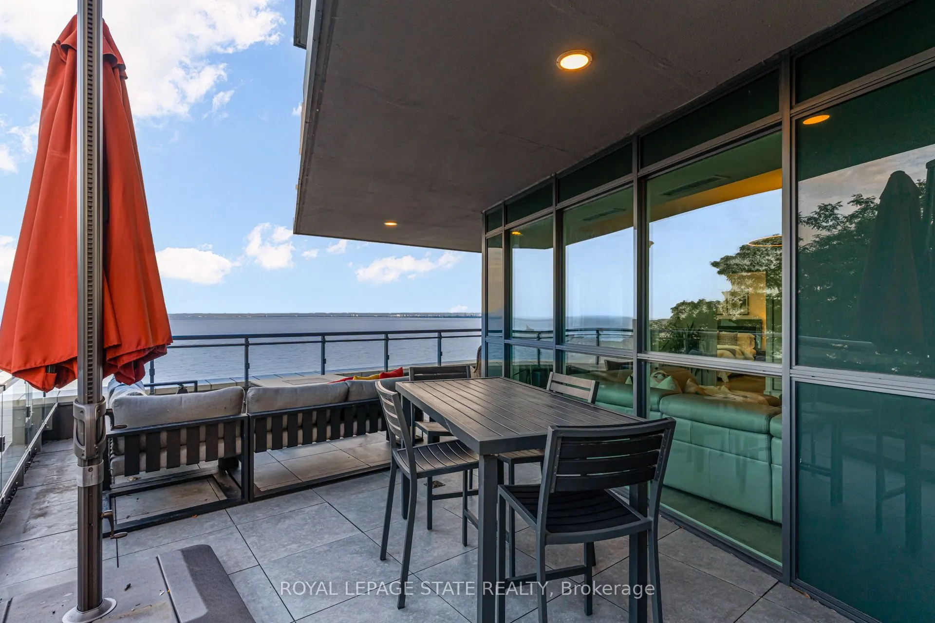 2060 Lakeshore Road, #308
