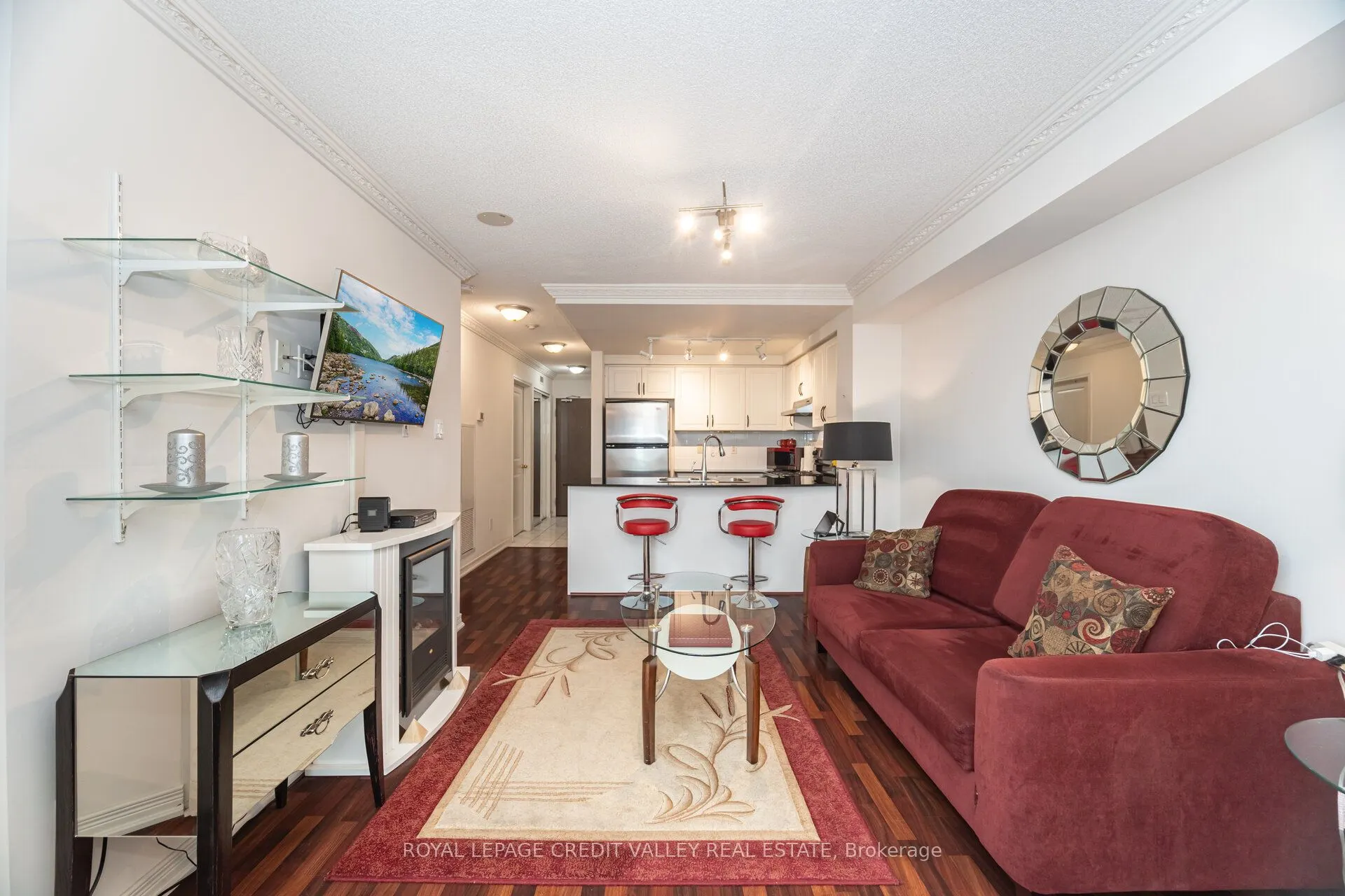 9 George Street N, #2407