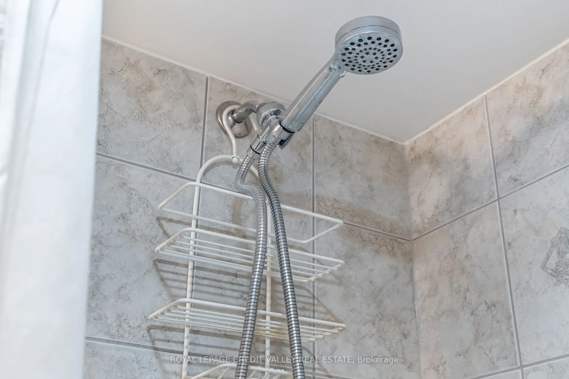 9 George Street N, #2407