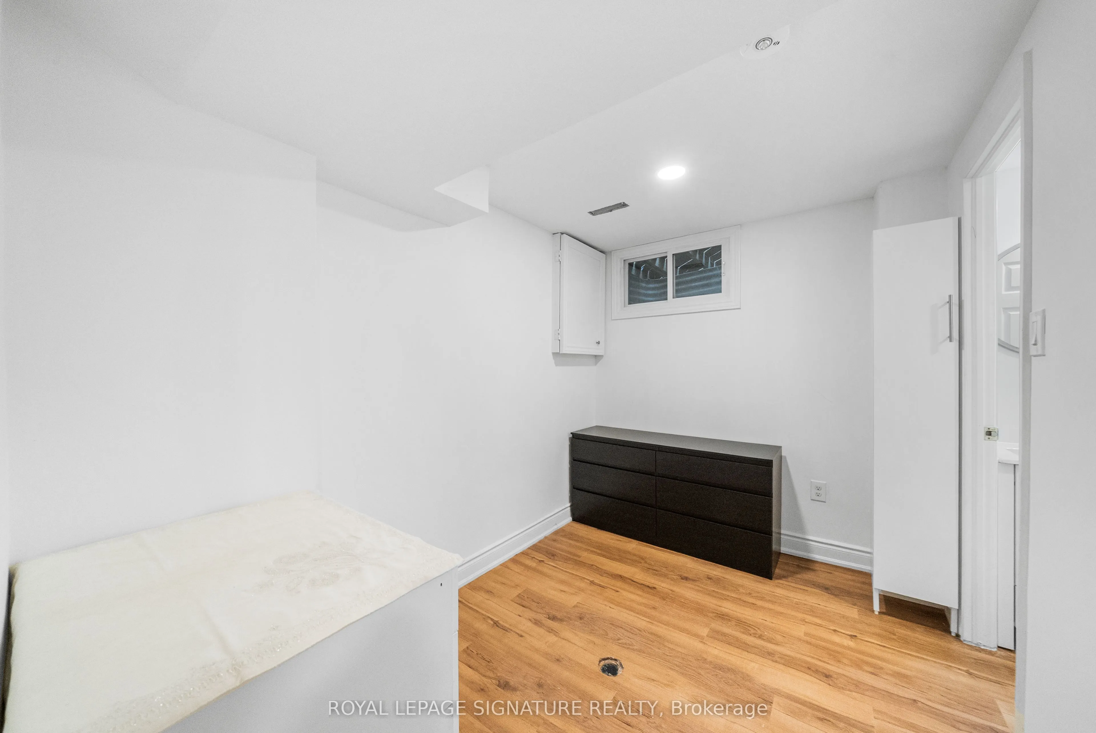 134 Ridgebank Court, #Lower