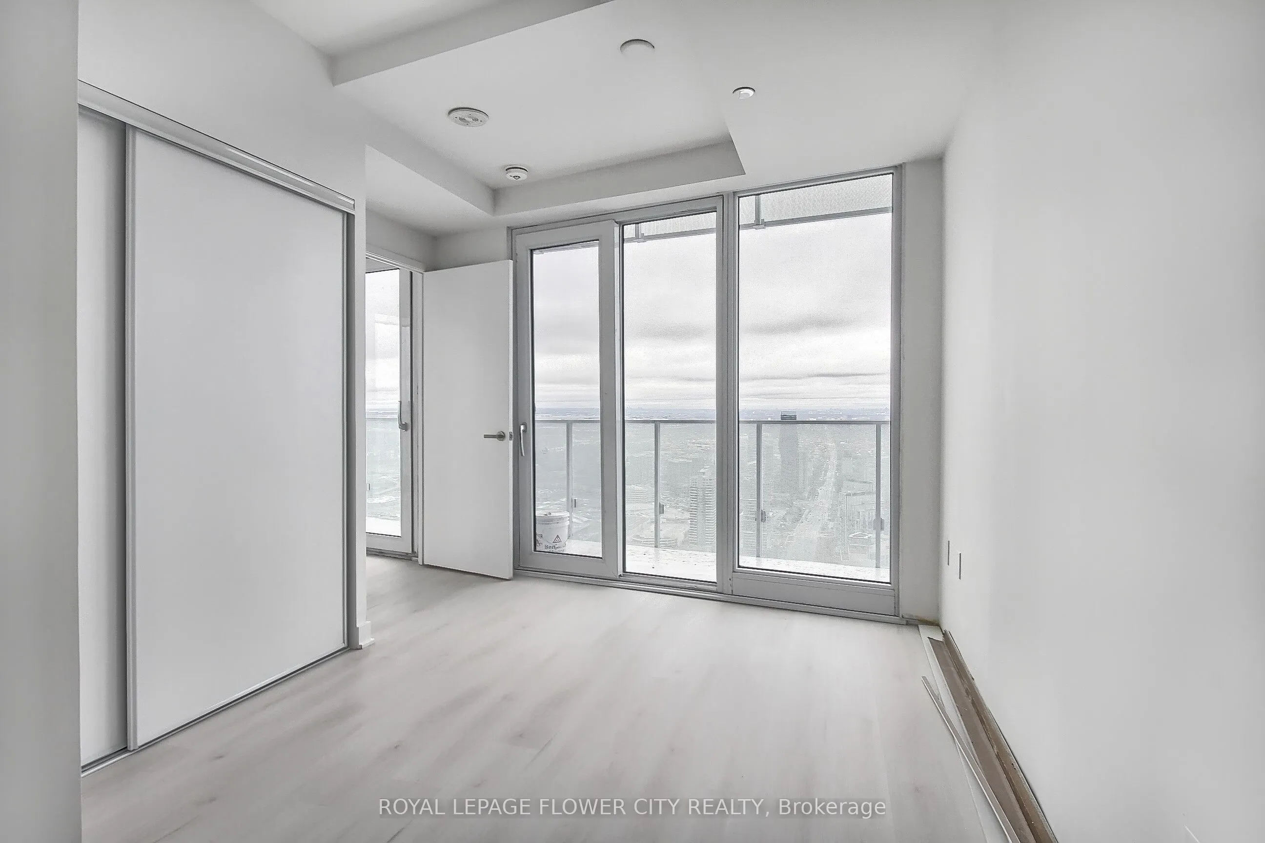 3900 Confederation Parkway, #5704