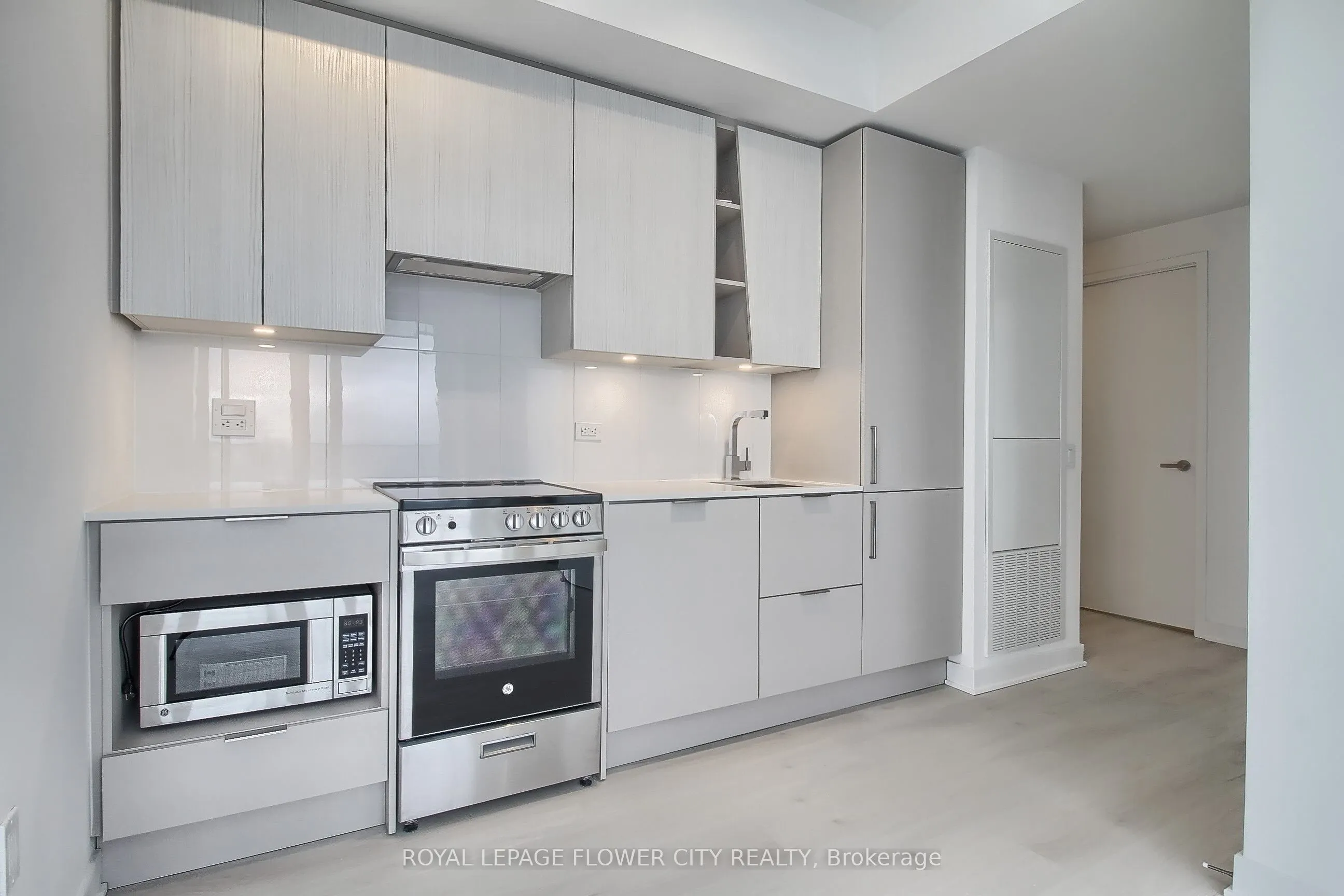 3900 Confederation Parkway, #5704