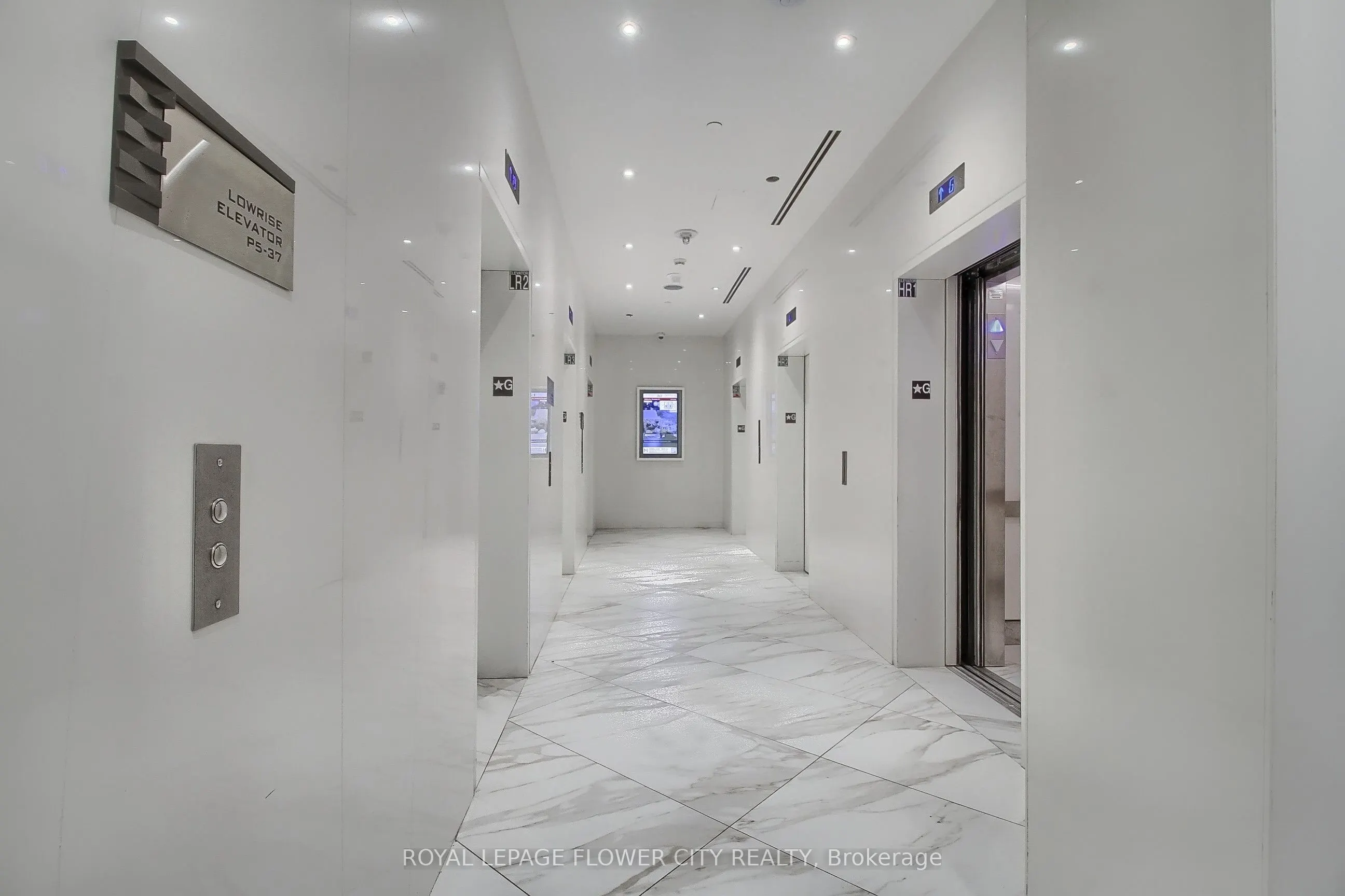 3900 Confederation Parkway, #5704