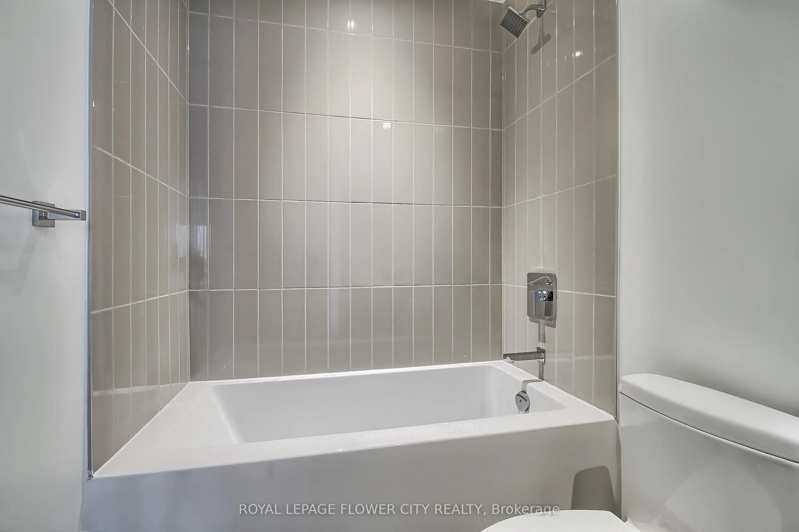 3900 Confederation Parkway, #5704