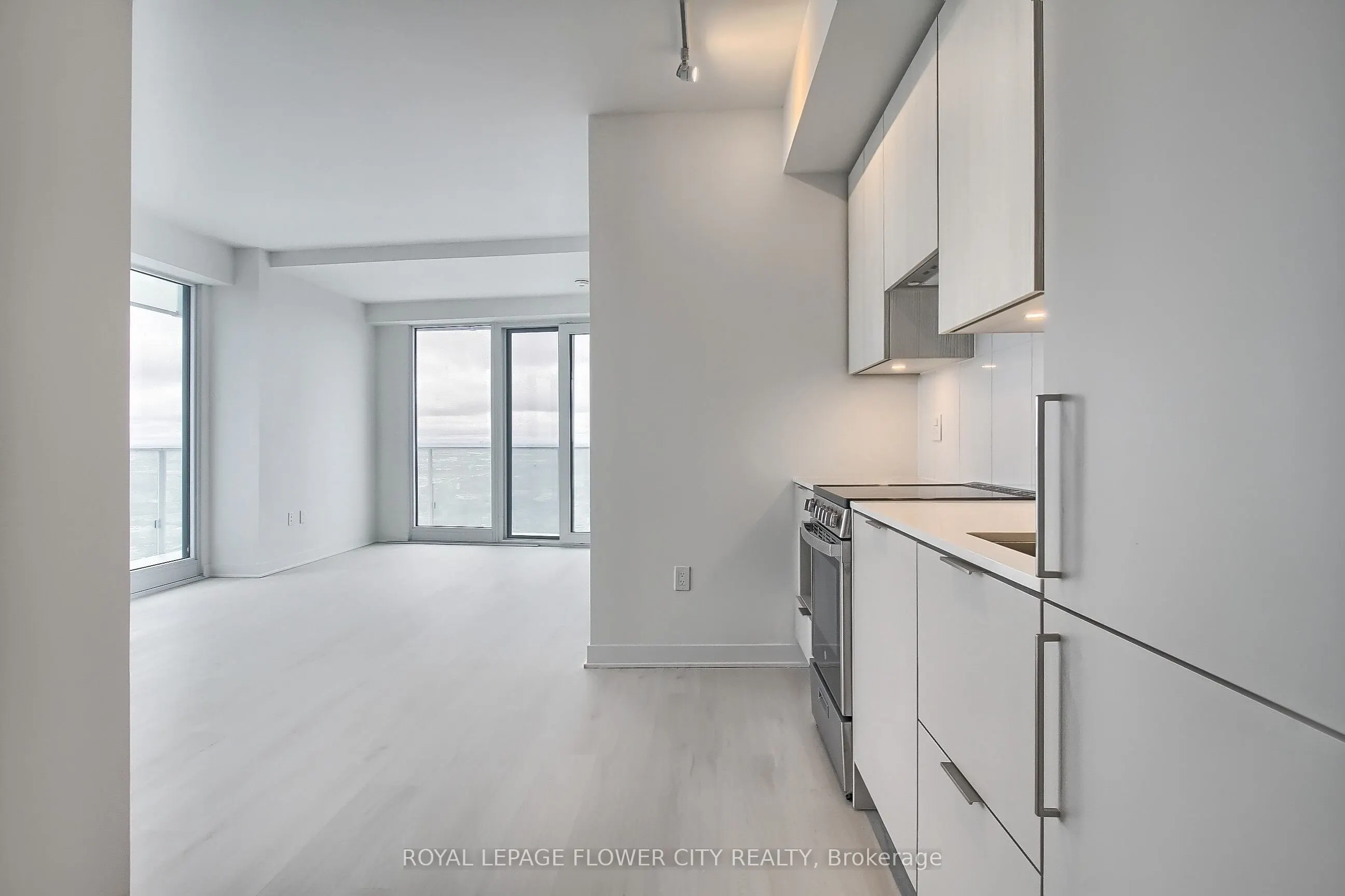 3900 Confederation Parkway, #5704