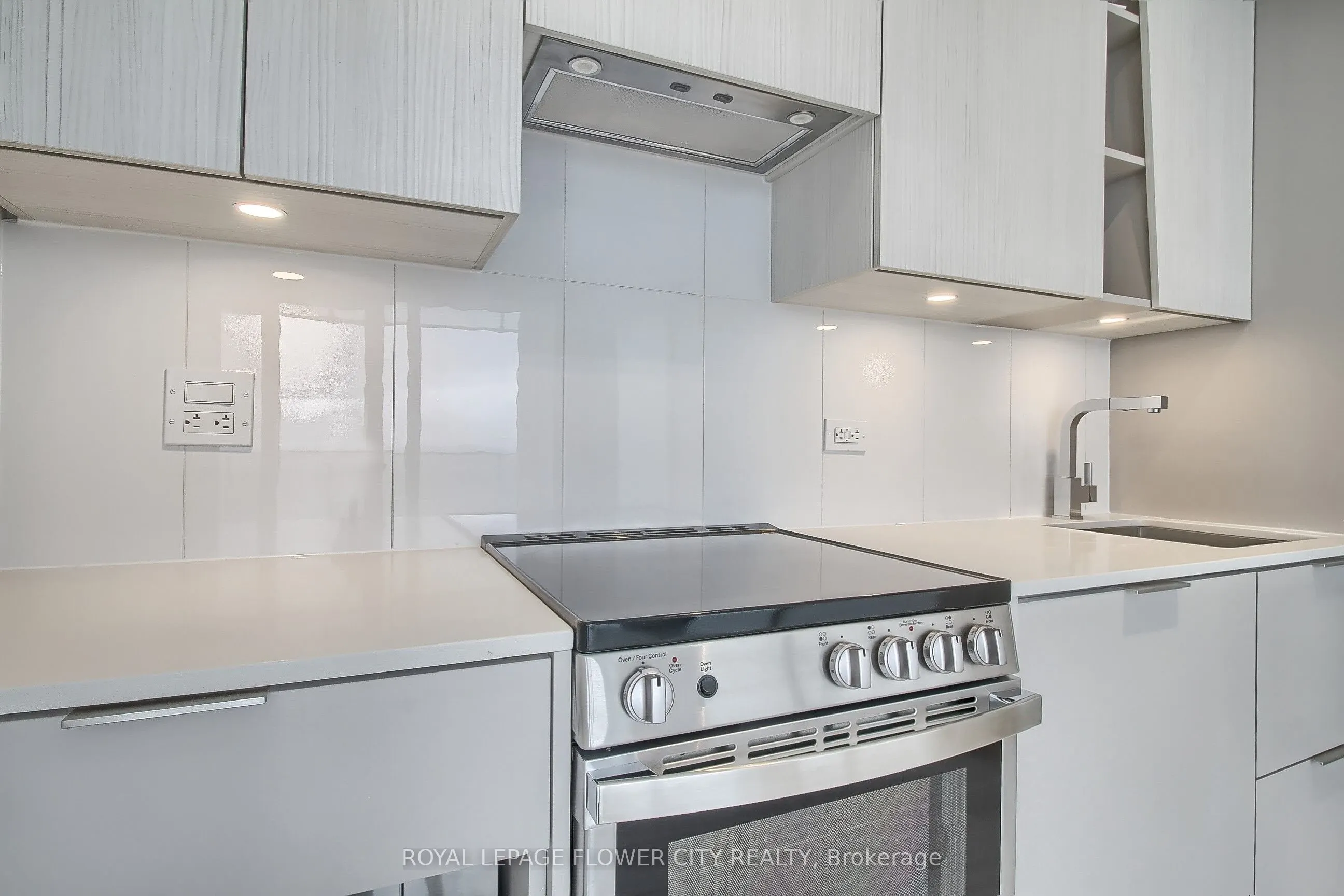 3900 Confederation Parkway, #5704