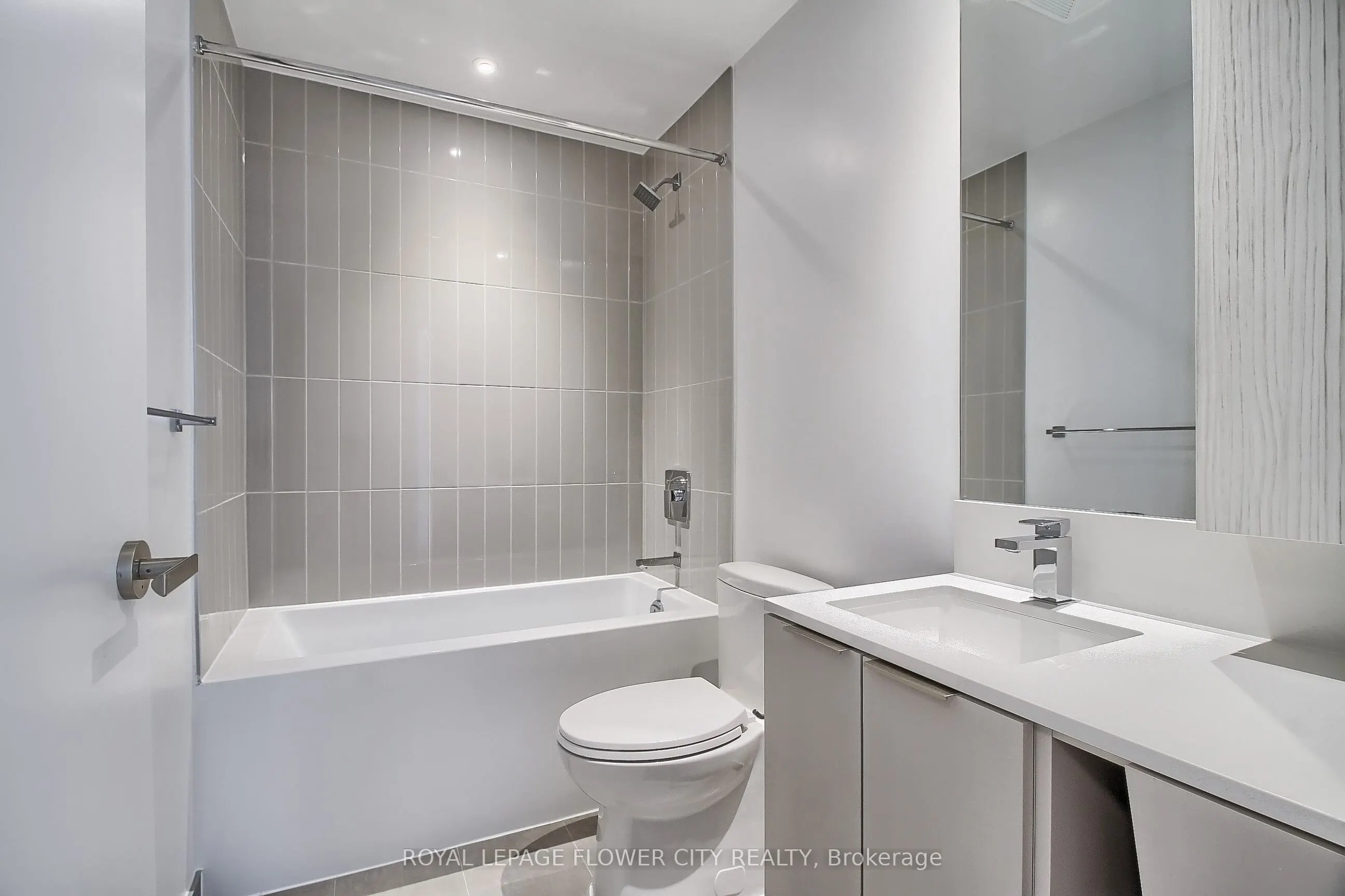 3900 Confederation Parkway, #5704