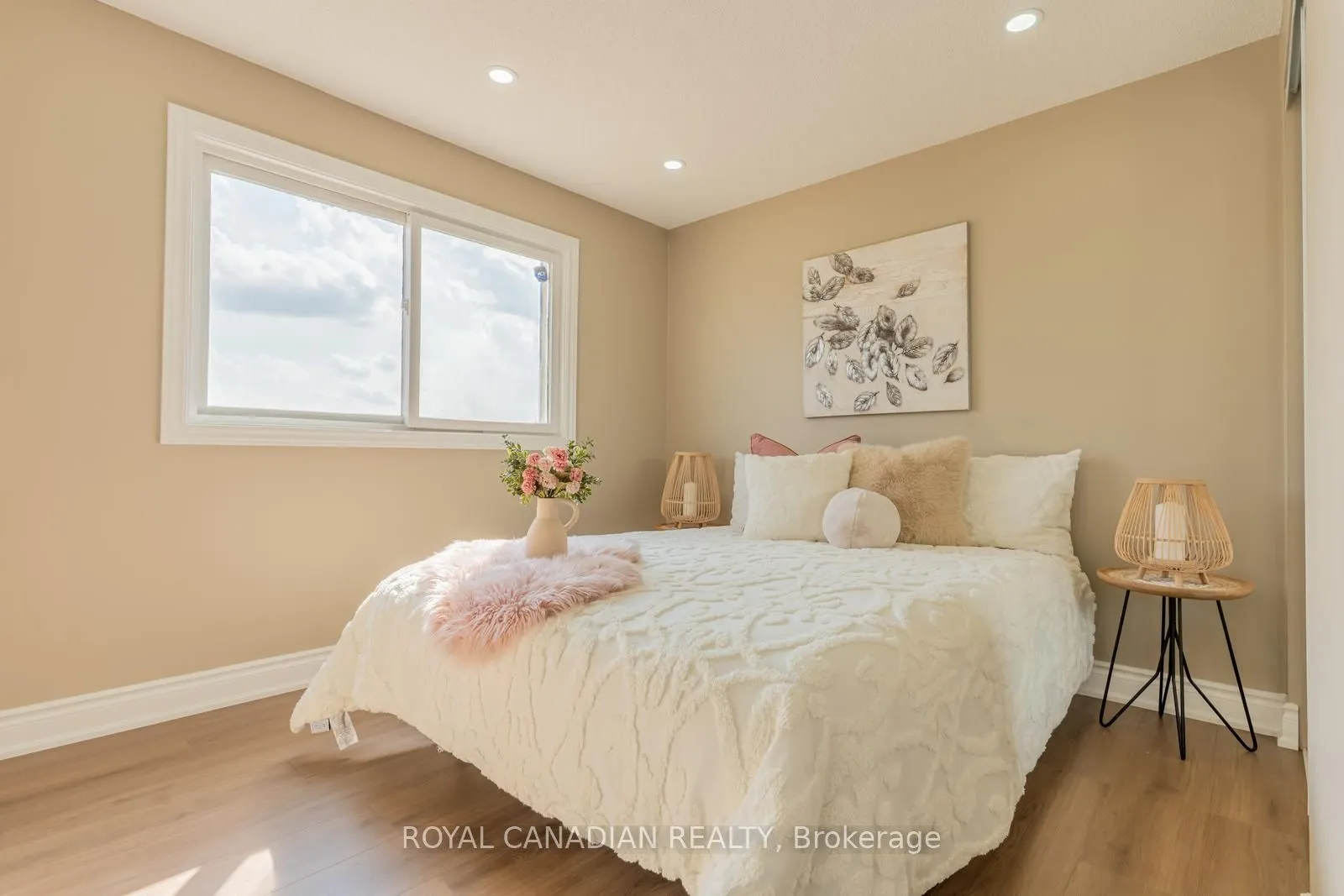 60 Cherrytree Drive W