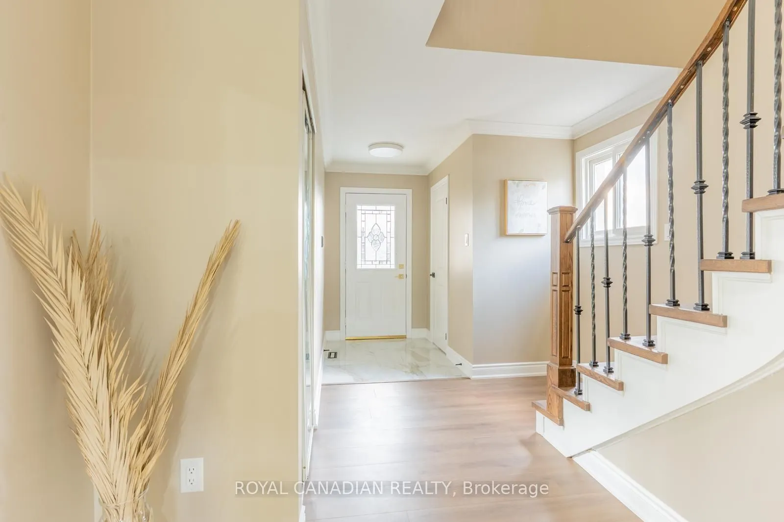 60 Cherrytree Drive W