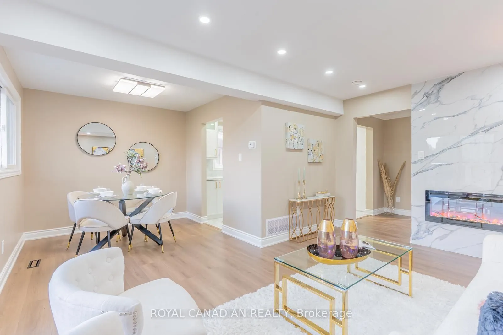 60 Cherrytree Drive W