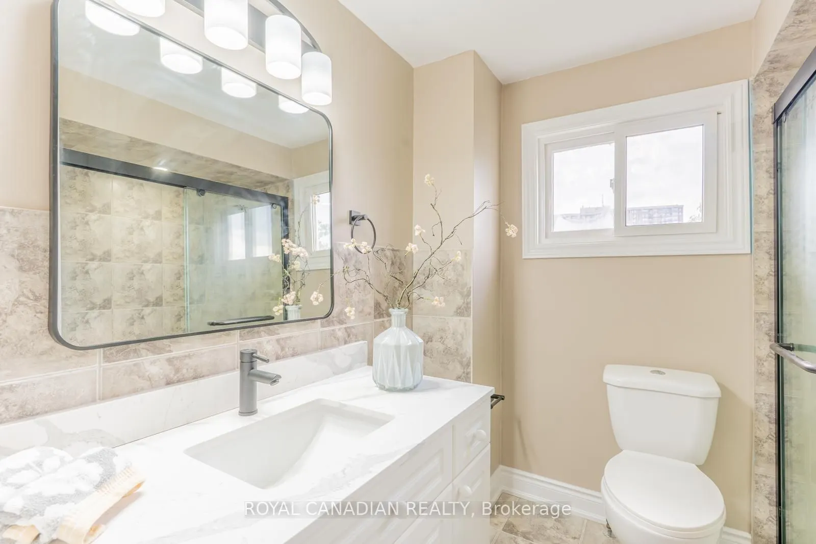 60 Cherrytree Drive W