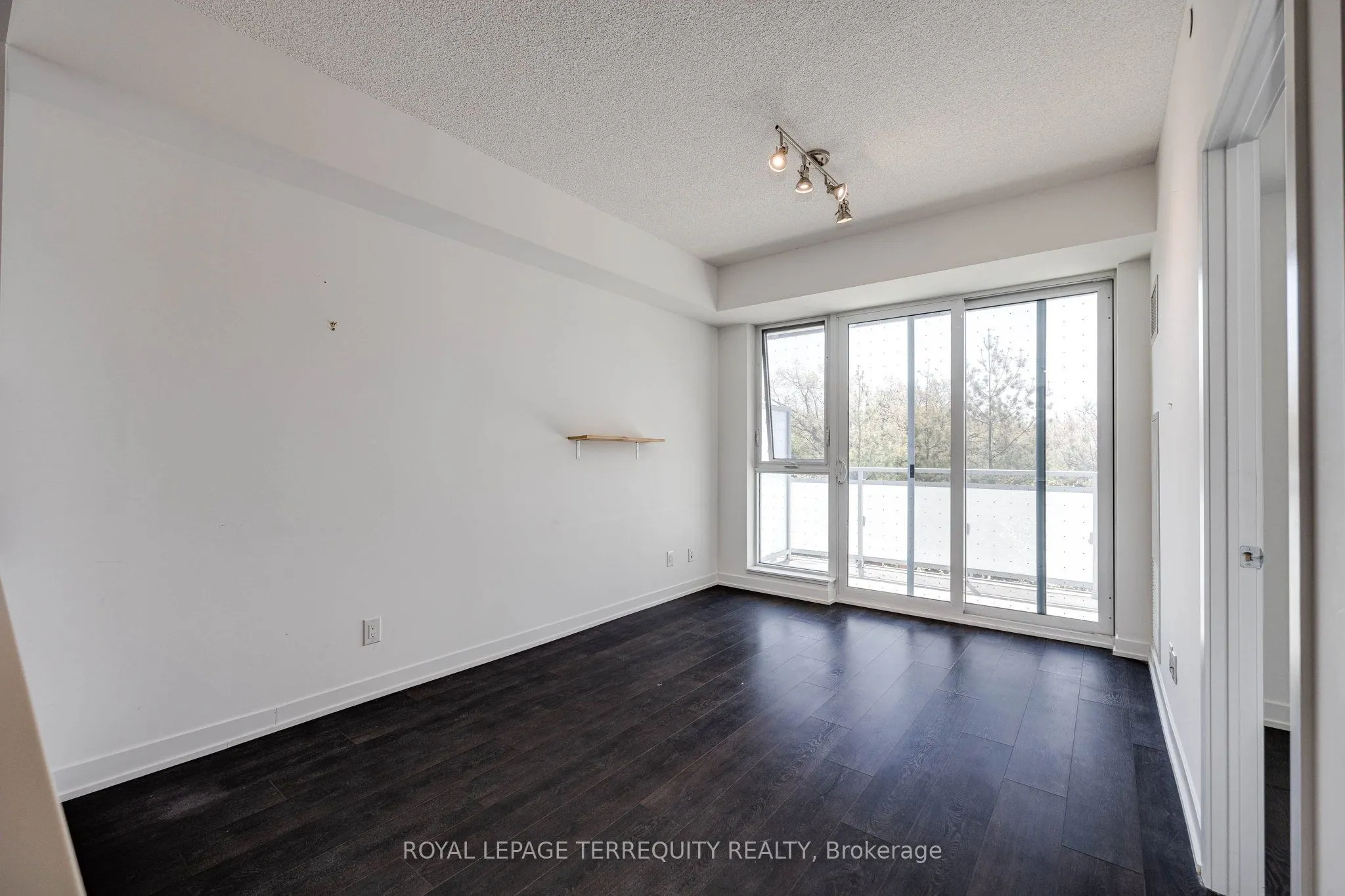 1830 Bloor Street W, #421