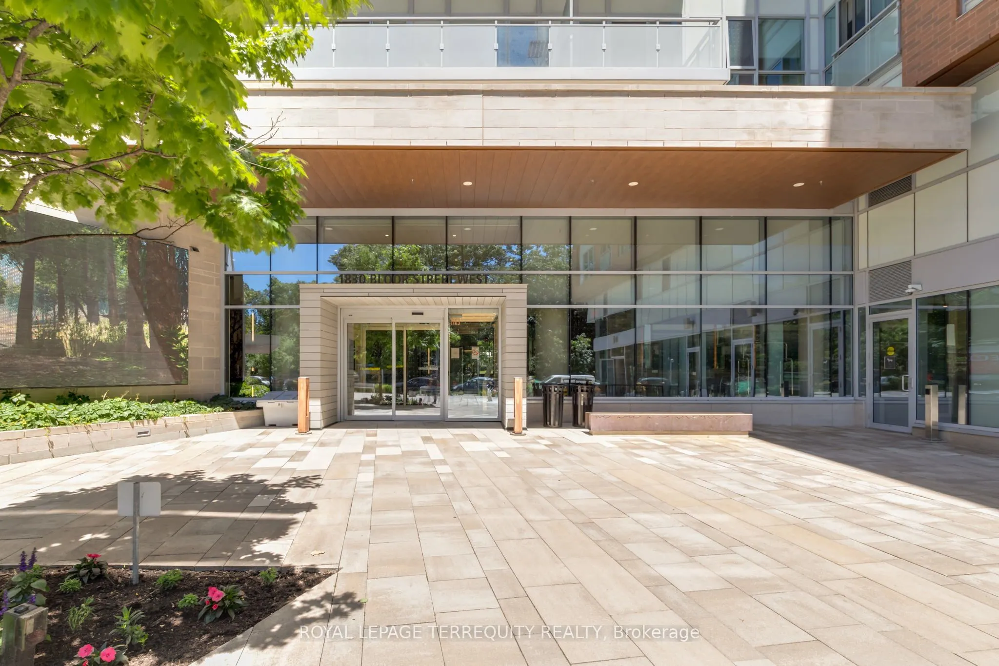 1830 Bloor Street W, #421