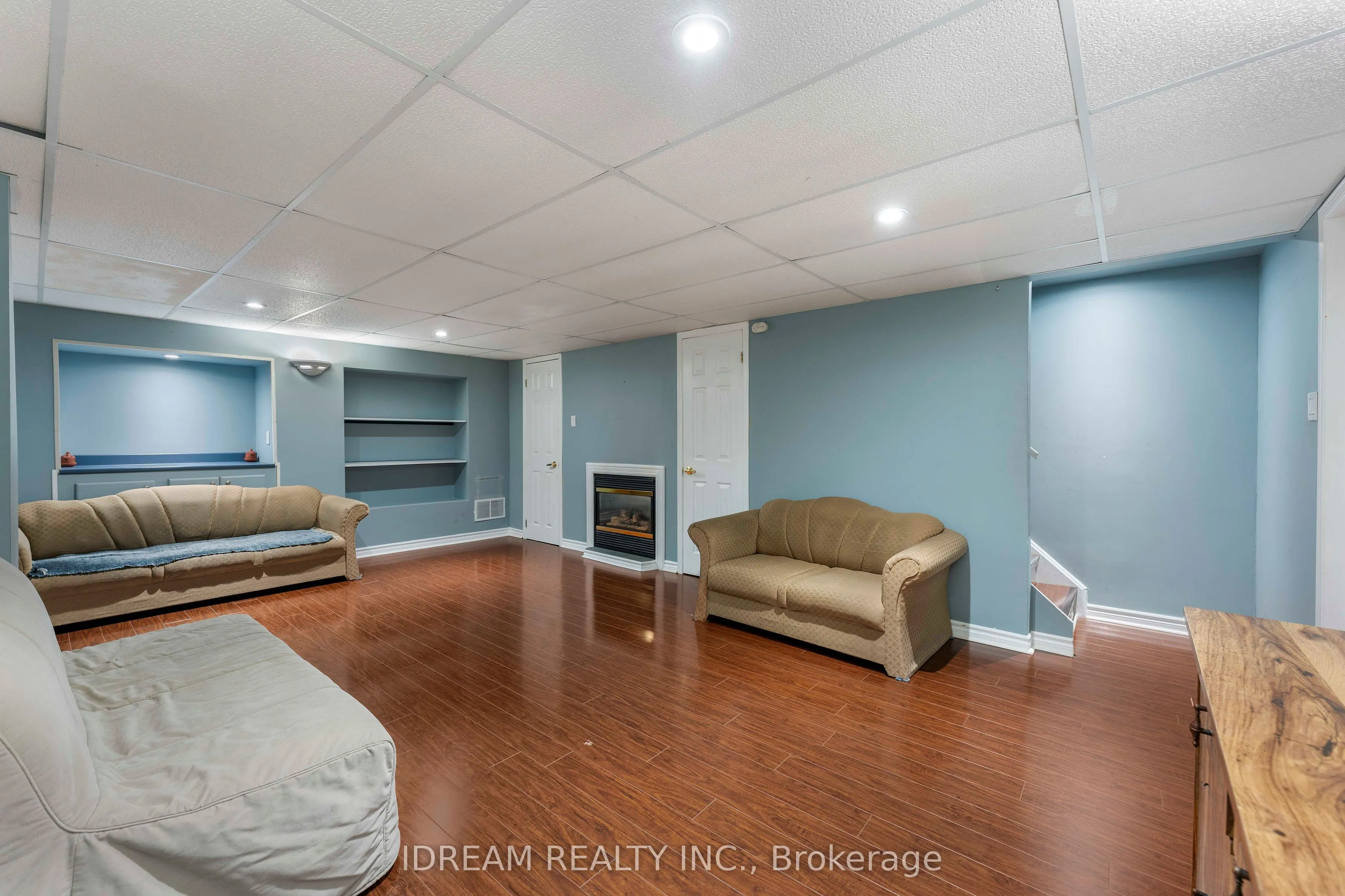 42 Mccleave Crescent