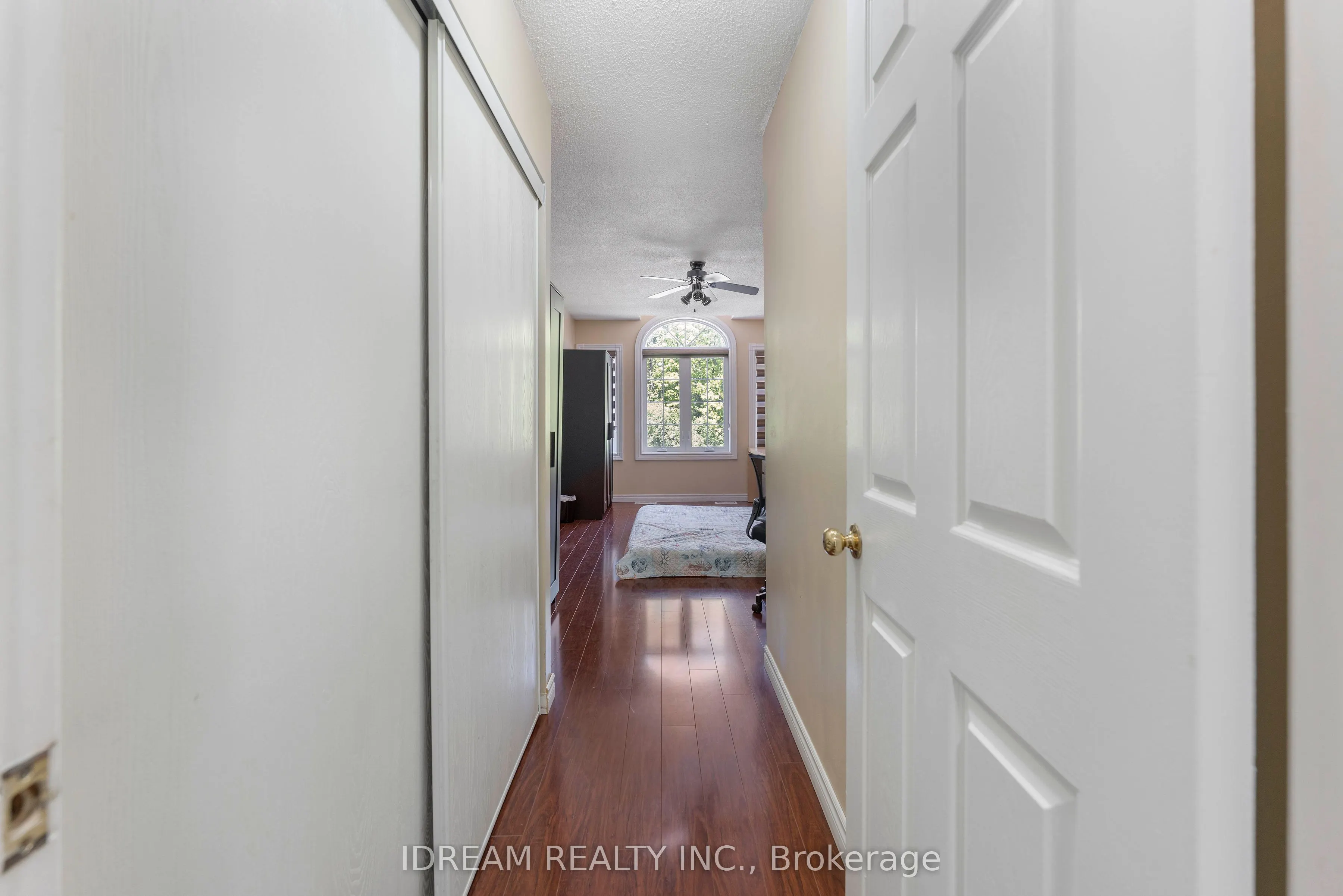 42 Mccleave Crescent