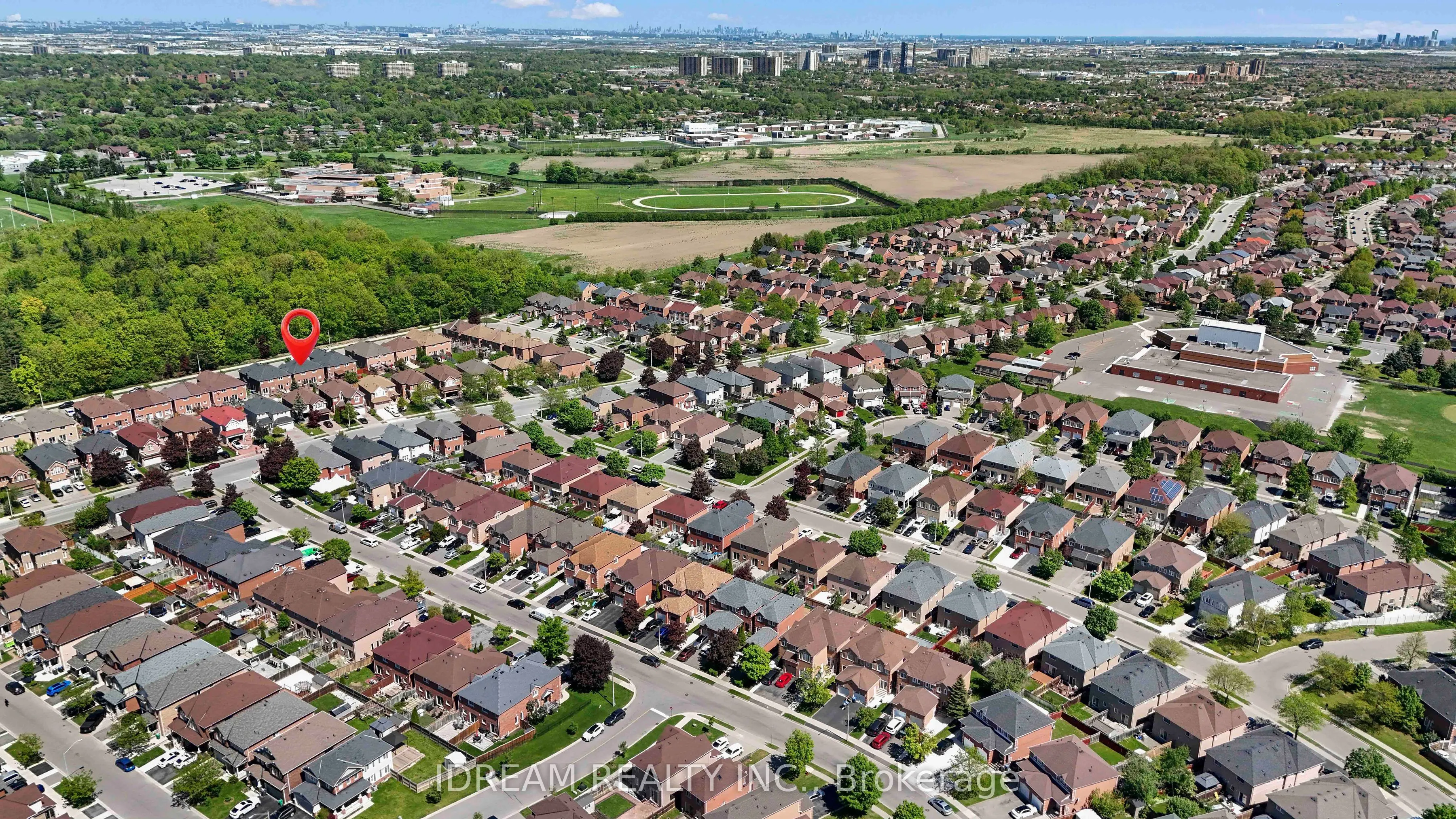 42 Mccleave Crescent