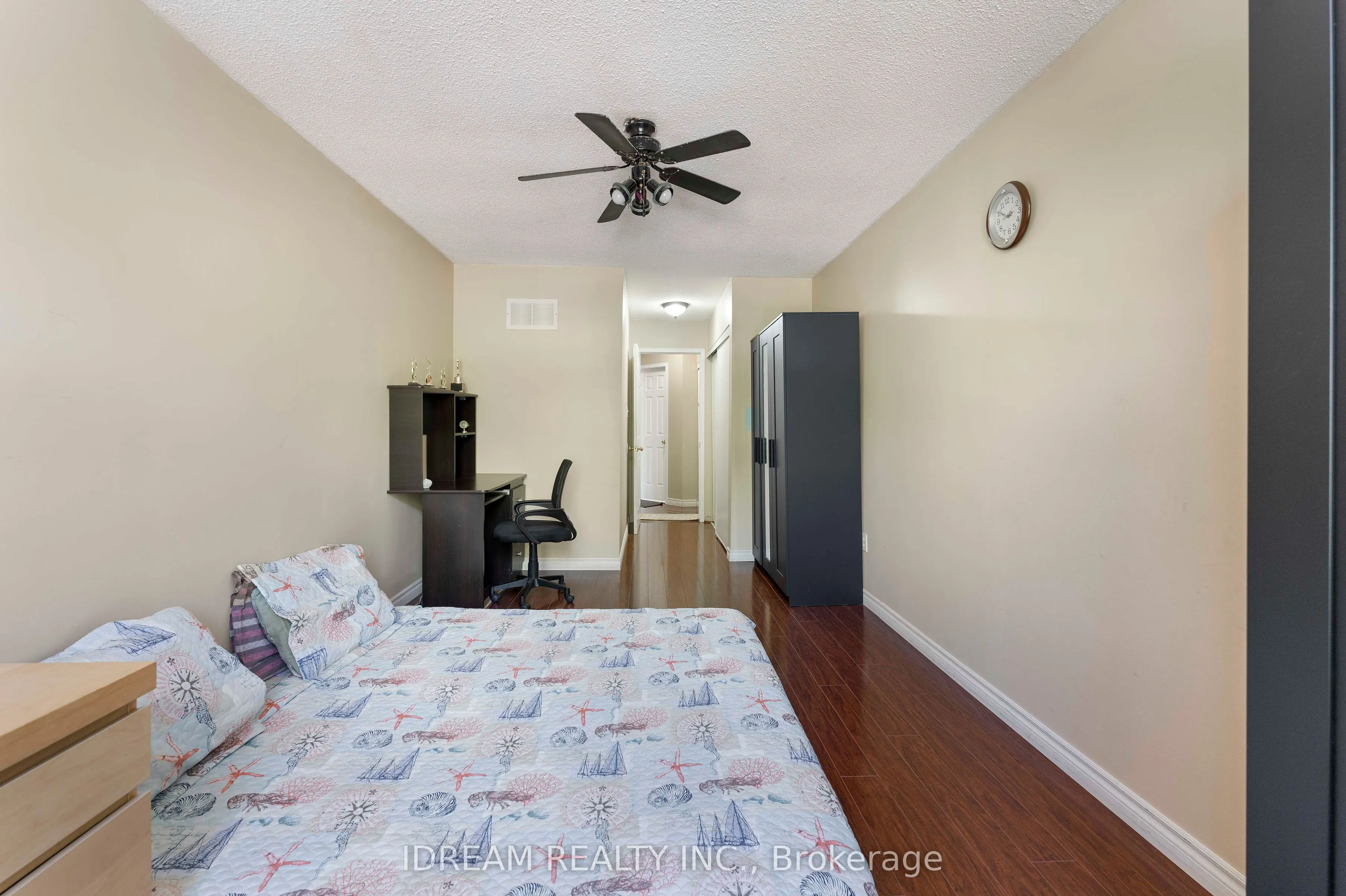 42 Mccleave Crescent