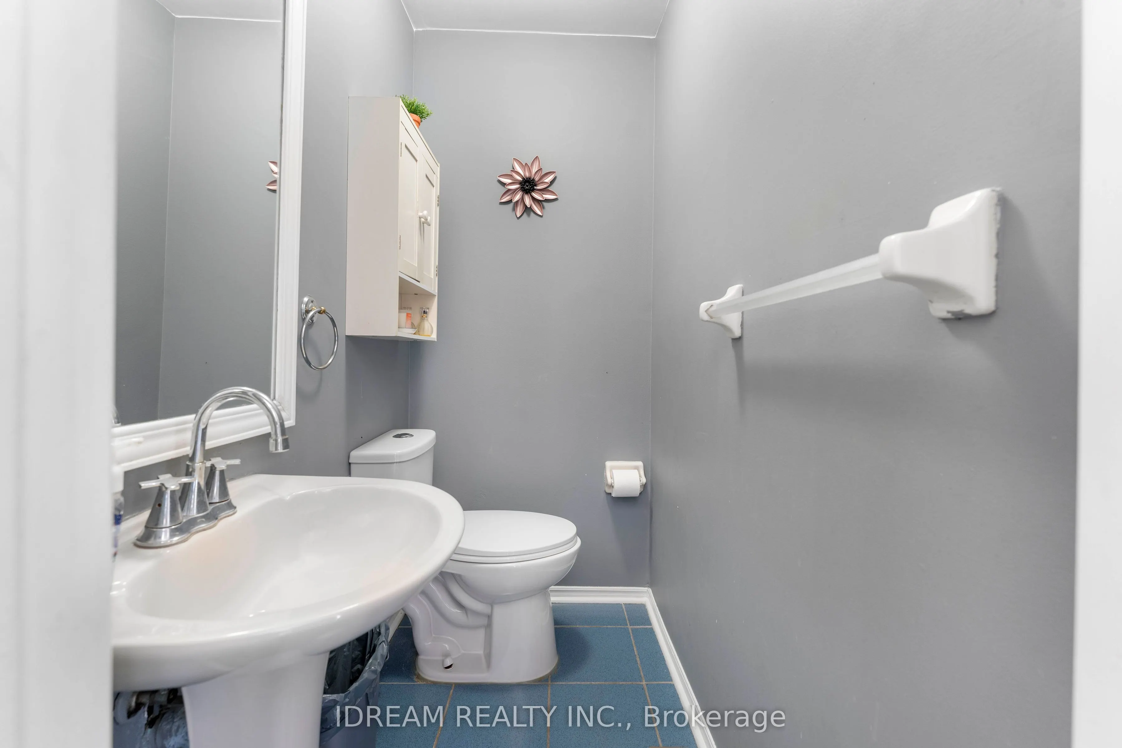 42 Mccleave Crescent