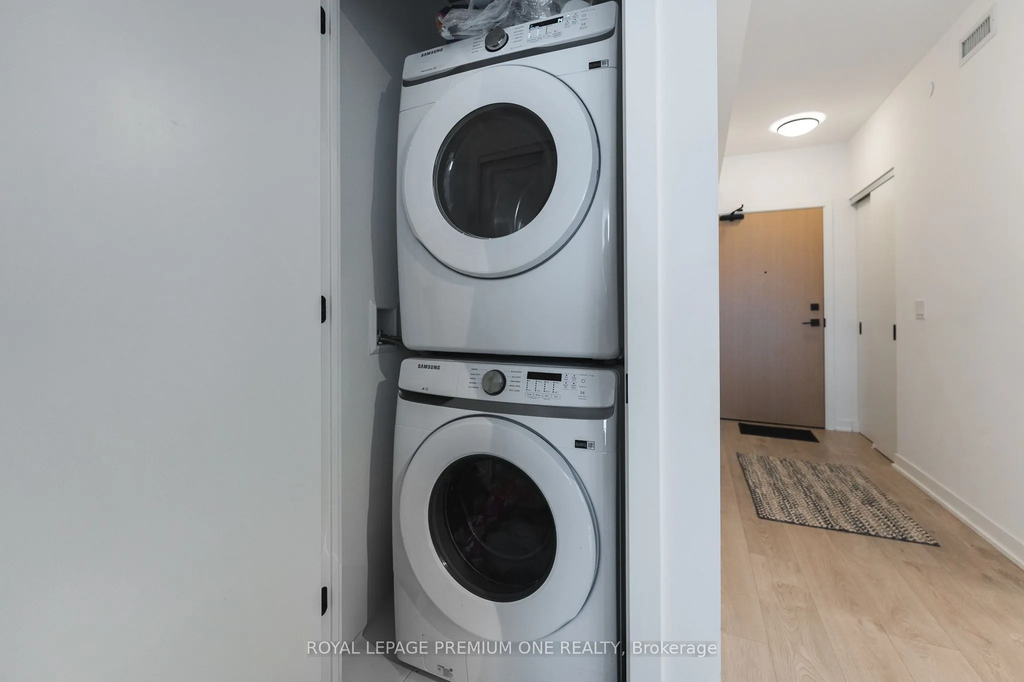 36 Zorra Street, #1402