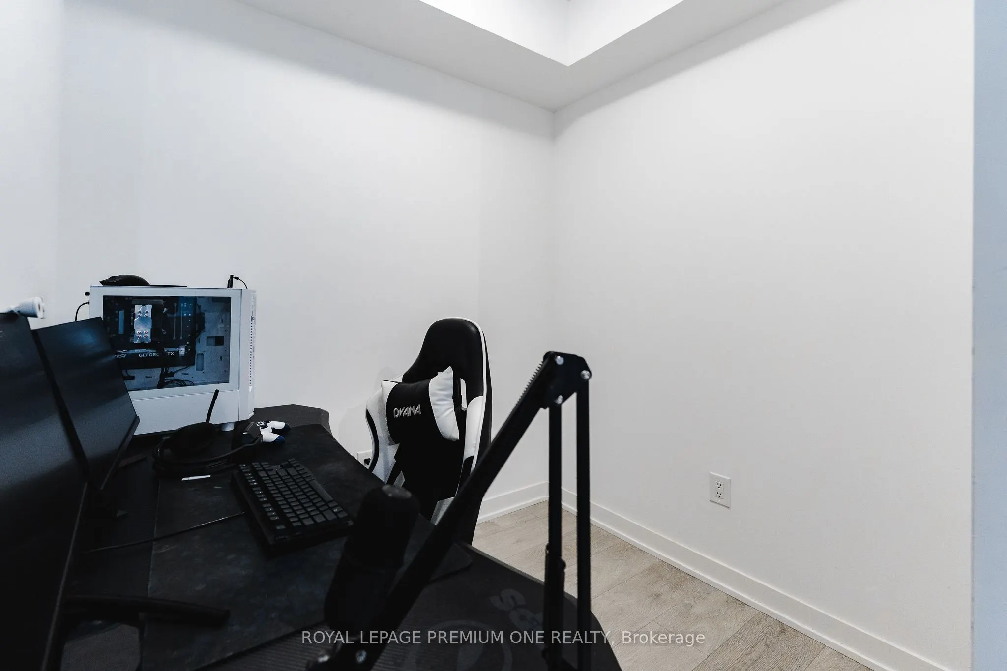 36 Zorra Street, #1402