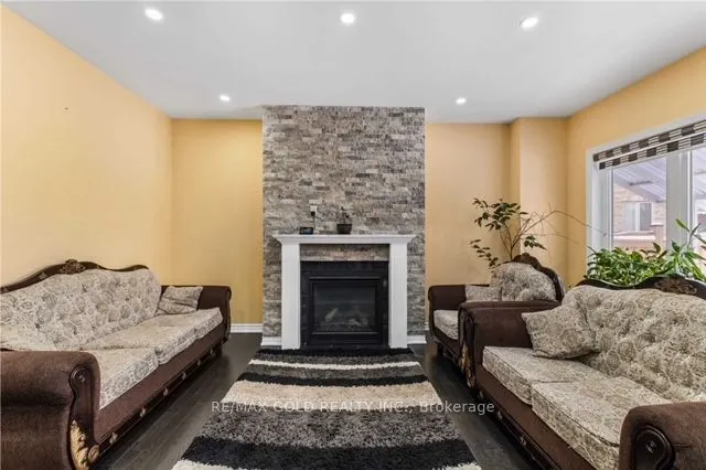 23 Action Drive, #Upper