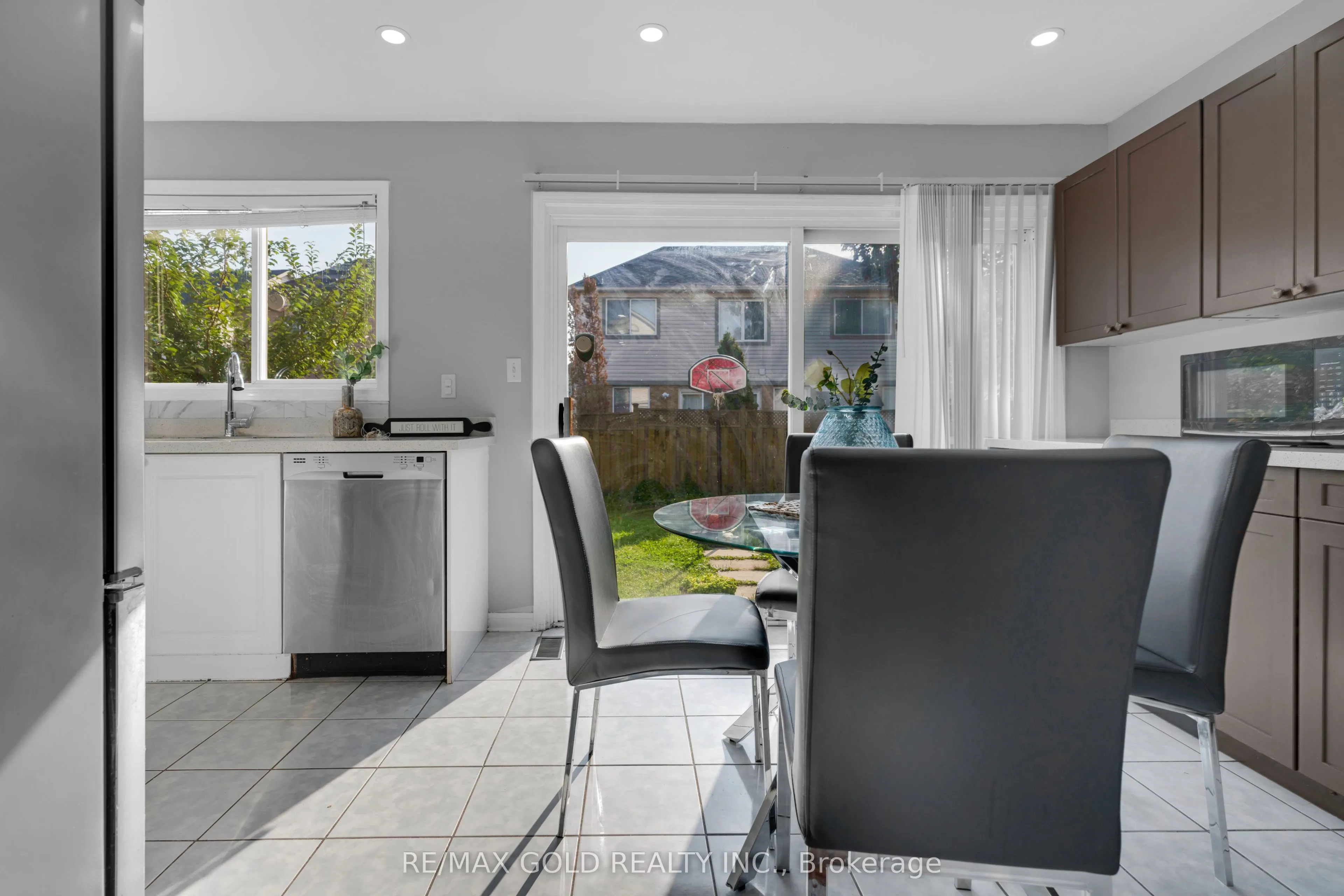 30 Worthington Avenue