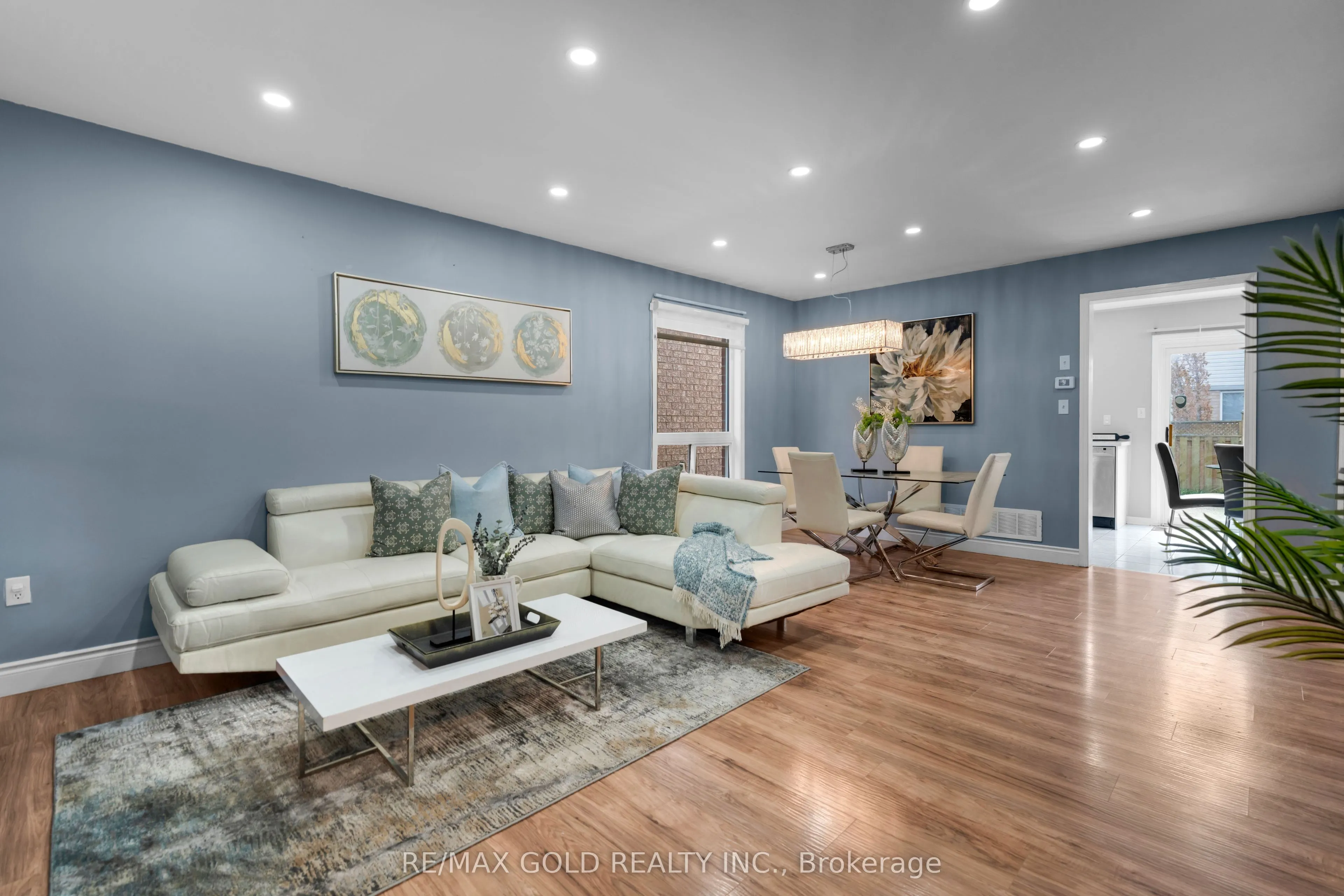 30 Worthington Avenue