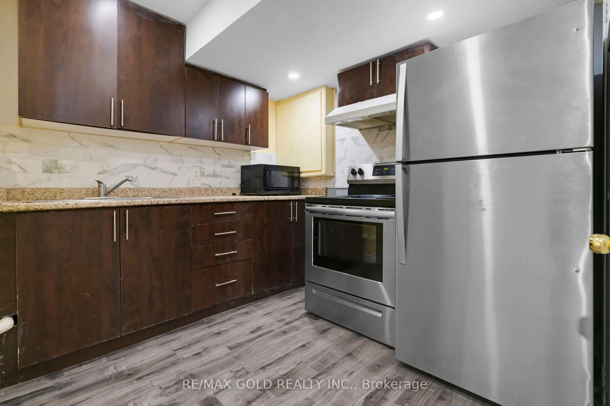 30 Worthington Avenue