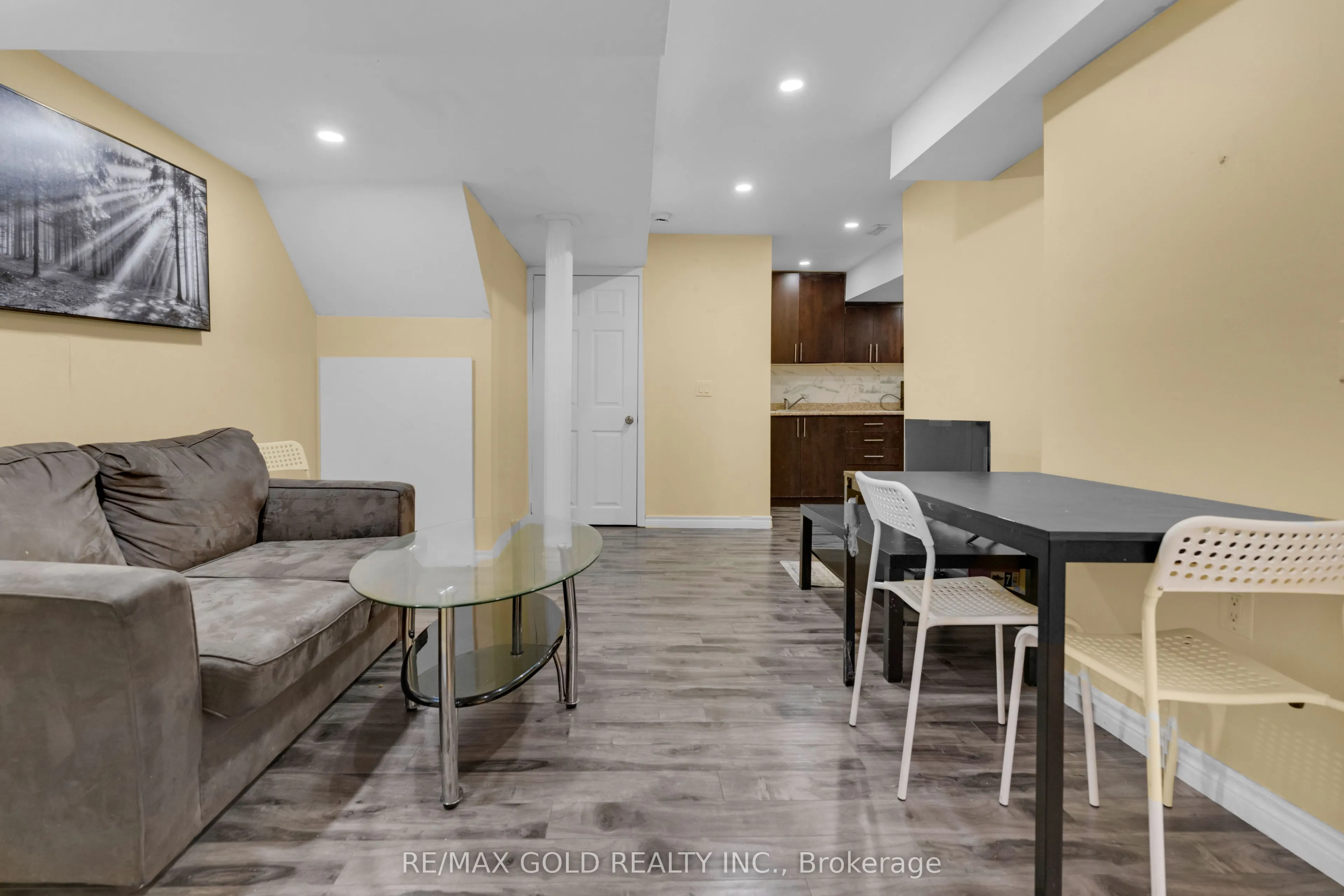 30 Worthington Avenue