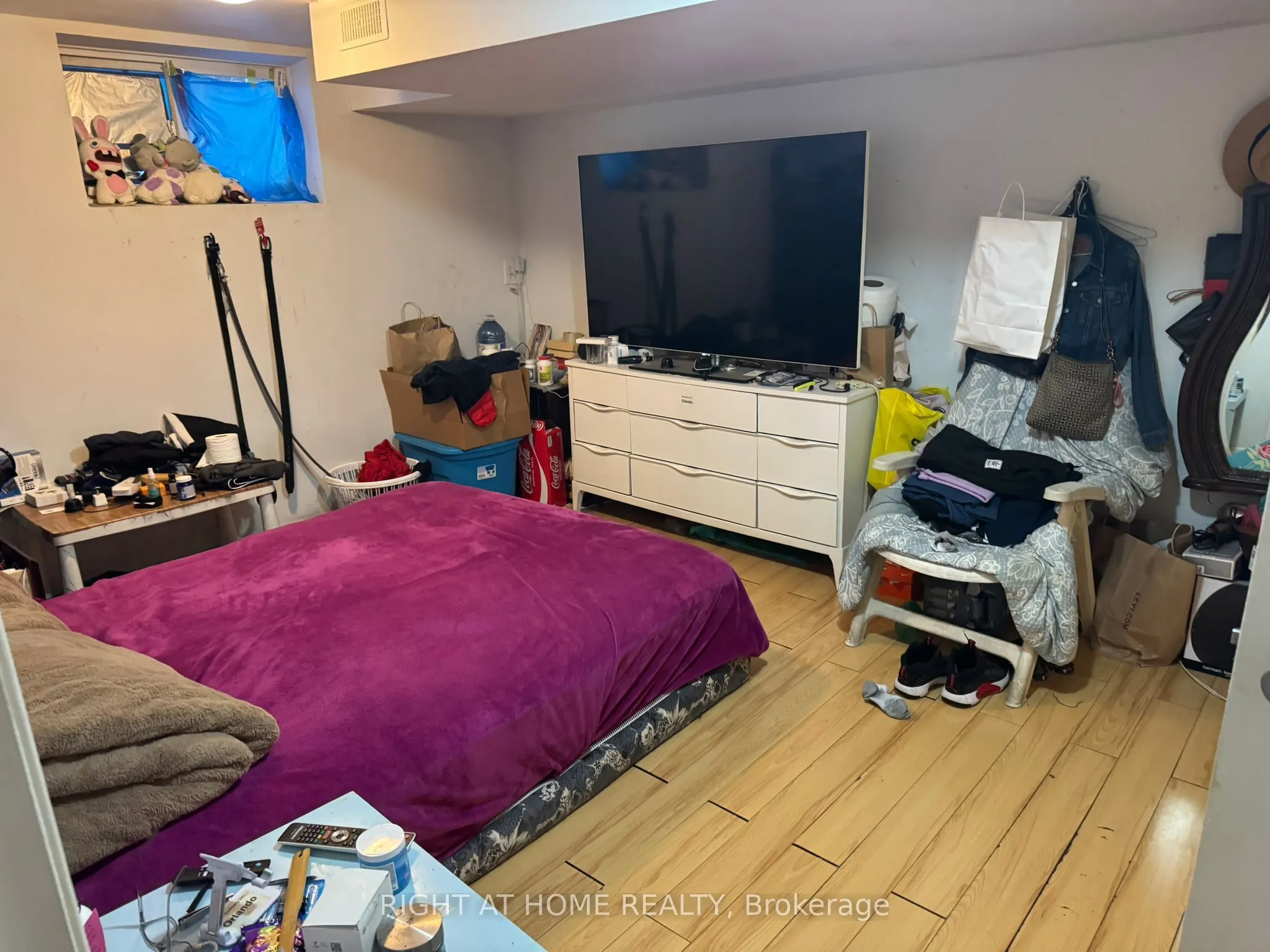 14 Tofield Crescent, #Lower/Basement