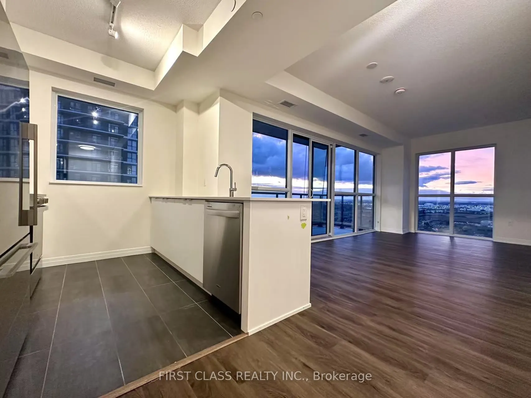 15 Watergarden Drive, #3006