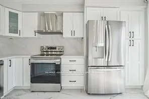 3166 Stornoway Circle E