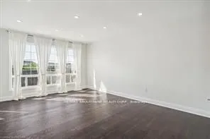 3166 Stornoway Circle E