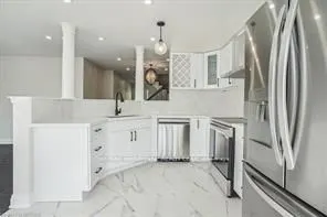 3166 Stornoway Circle E