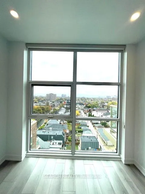 1787 St Clair Avenue W, #1109