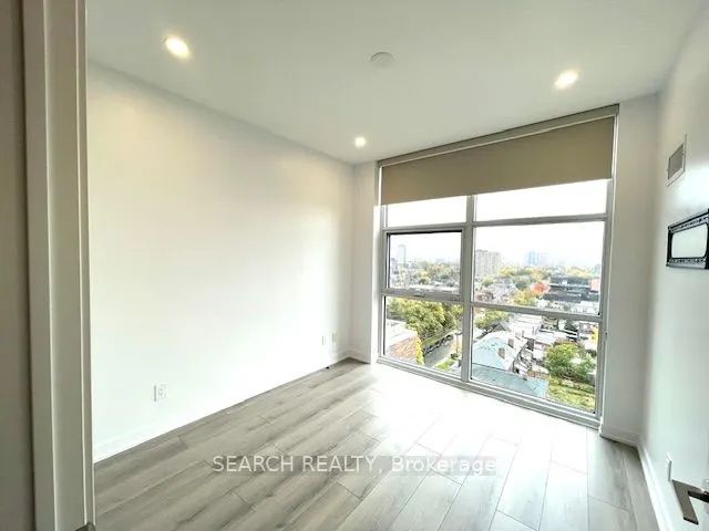 1787 St Clair Avenue W, #1109