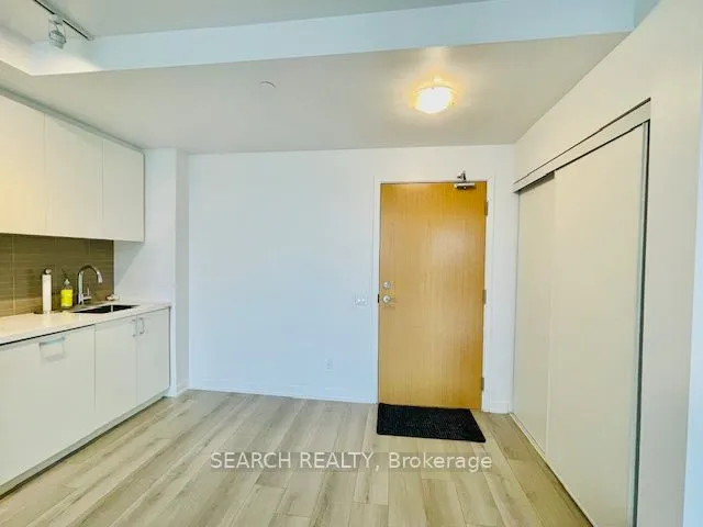 1787 St Clair Avenue W, #1109