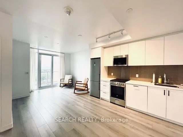 1787 St Clair Avenue W, #1109