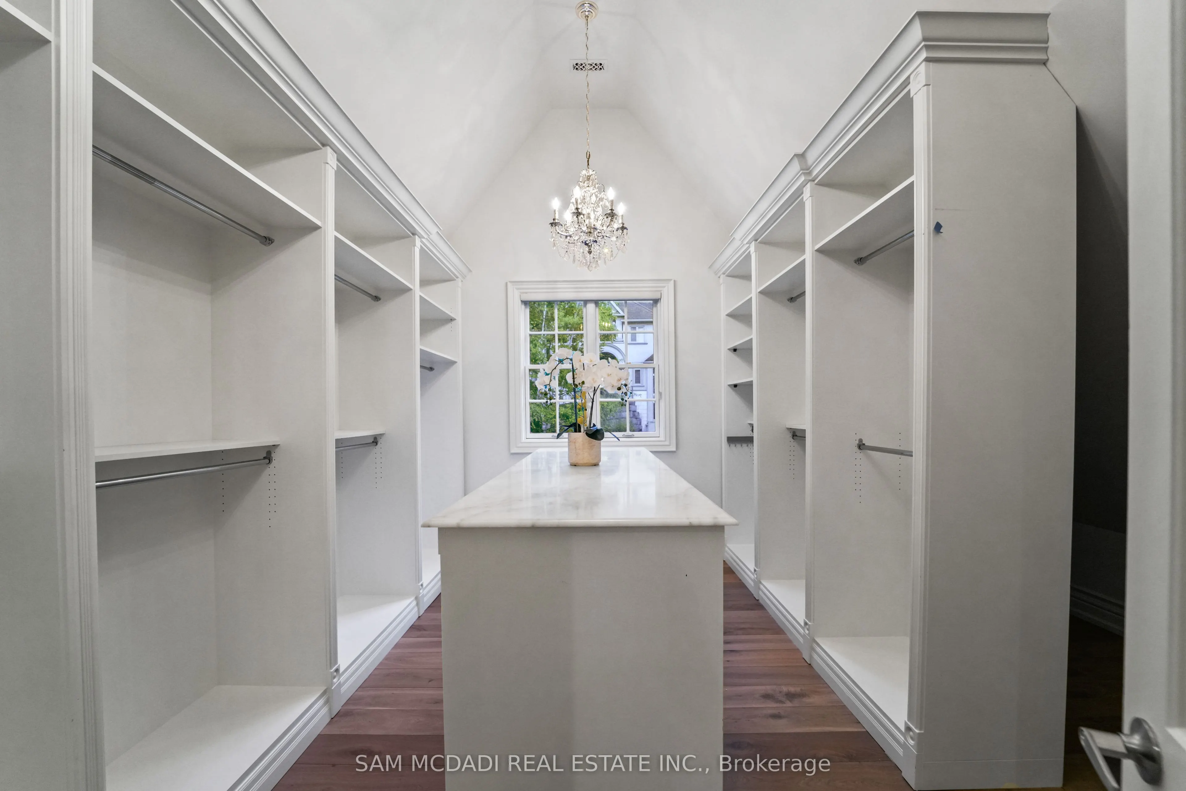 2025 Heartwood Court