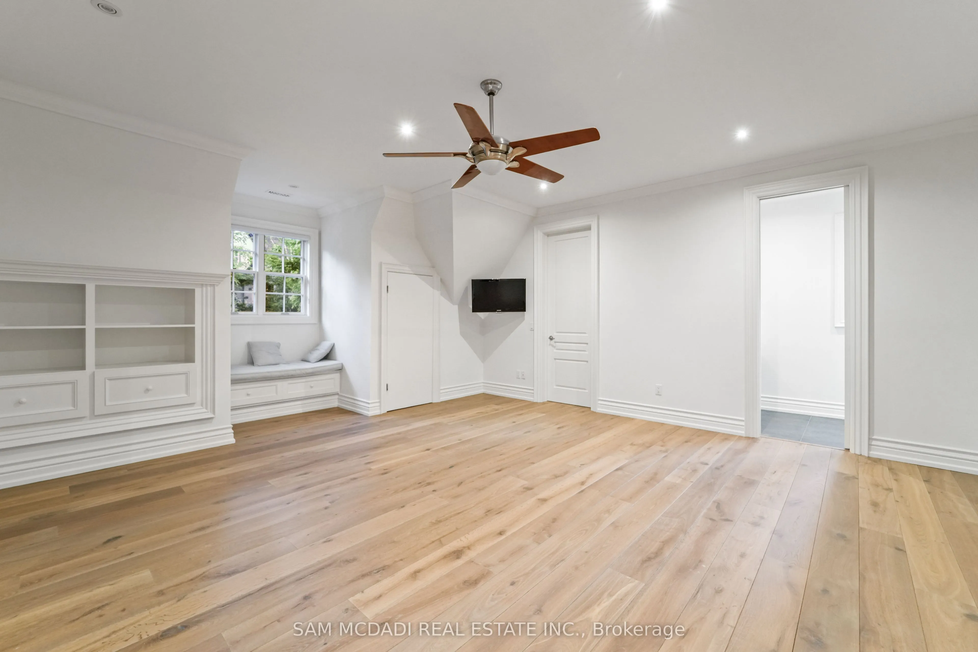 2025 Heartwood Court